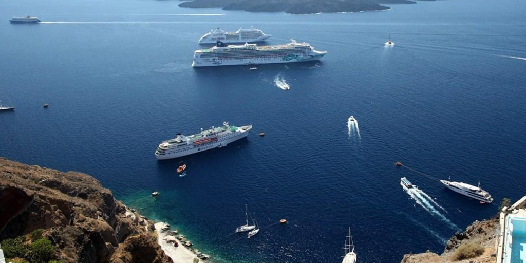 Santorini-cruise-port-useful-tips-and-information-
